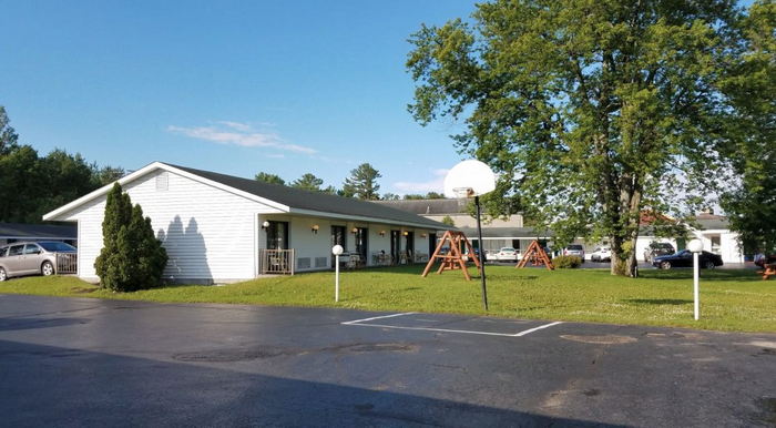 Starlite Motel - From Web Listing (newer photo)